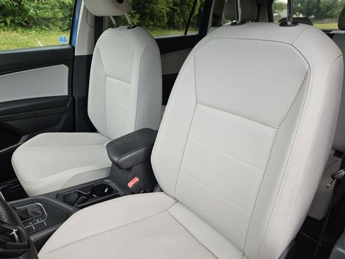 Used 2019 Volkswagen Tiguan SE FWD image 12