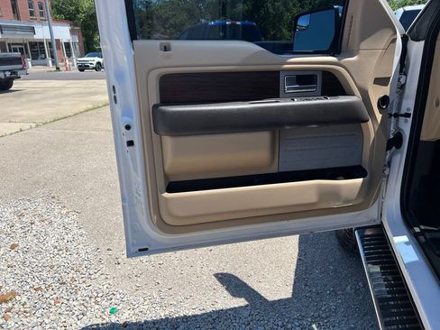 Used 2013 Ford F150 Lariat w/ Lariat Chrome Pkg AWD/4WD image 11