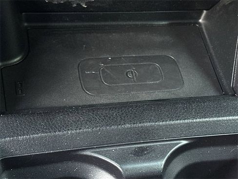 Used 2021 Toyota Tacoma TRD Sport w/ Technology Package image 28