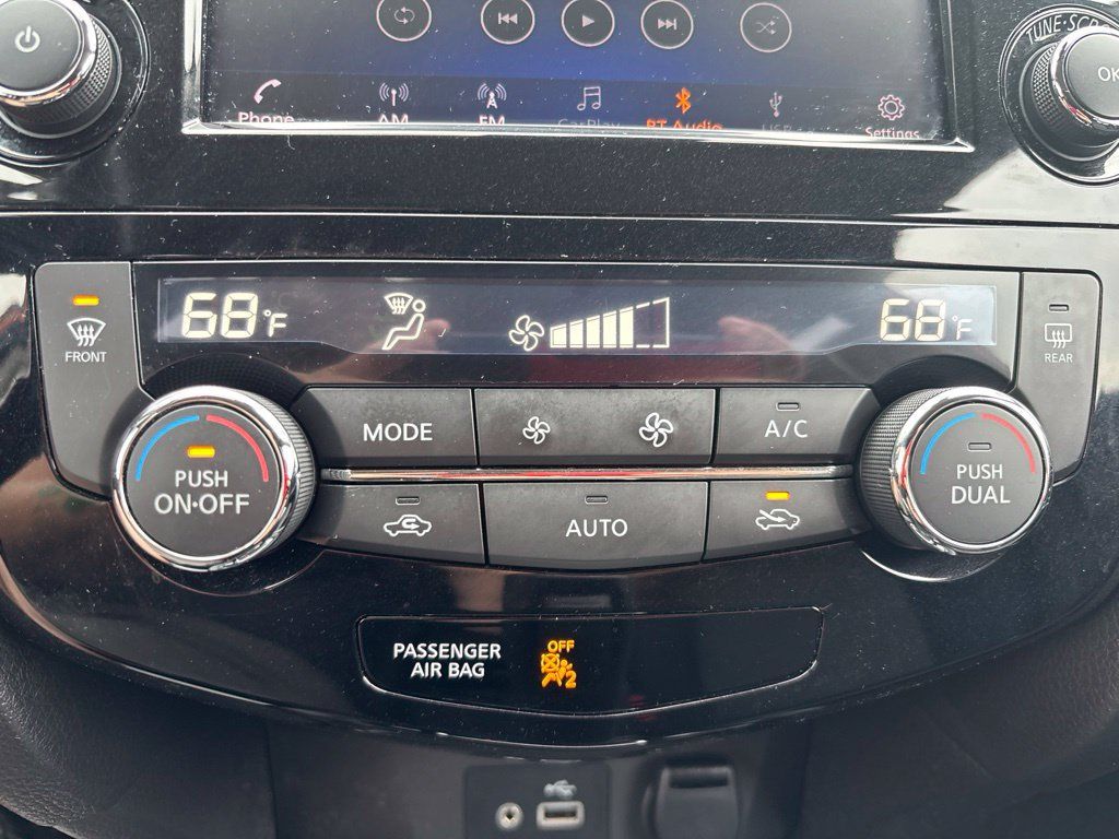 Used 2020 Nissan Rogue SV AWD/4WD image 26