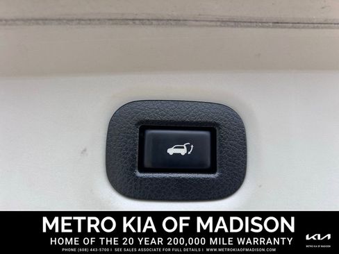 Used 2017 Nissan Rogue SL w/ SL Premium Package image 37