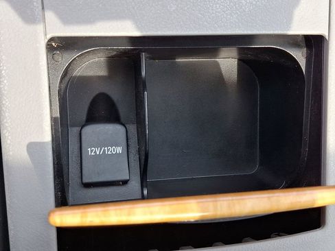 Used 2007 Toyota Camry XLE image 26