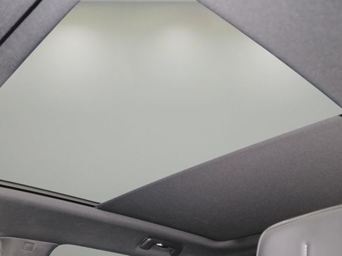Certified 2024 Cadillac Lyriq Tech RWD image 27