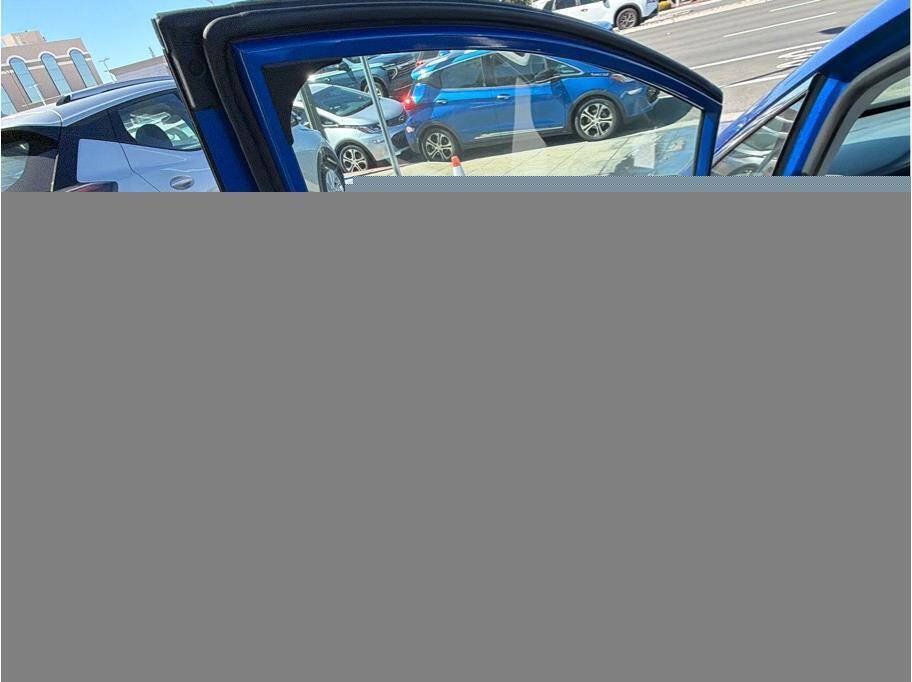 Used 2021 Chevrolet Bolt LT FWD image 17