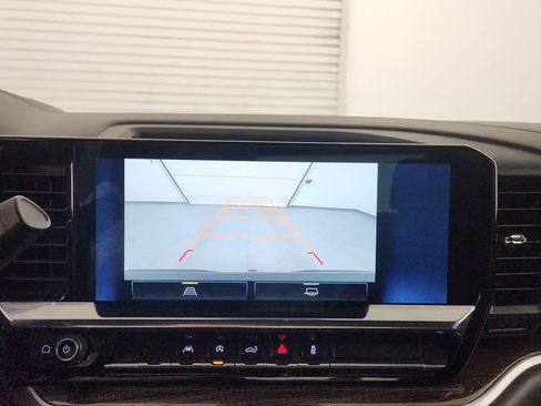 Used 2022 Chevrolet Silverado 1500 LT image 27