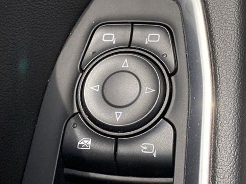 Used 2022 GMC Sierra 1500 SLT AWD/4WD image 19