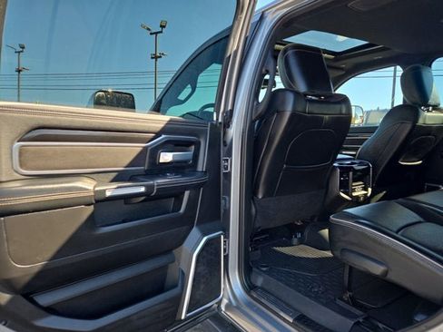 Used 2019 RAM 2500 Laramie image 11