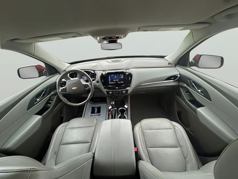 Used 2020 Chevrolet Traverse Premier FWD image 10