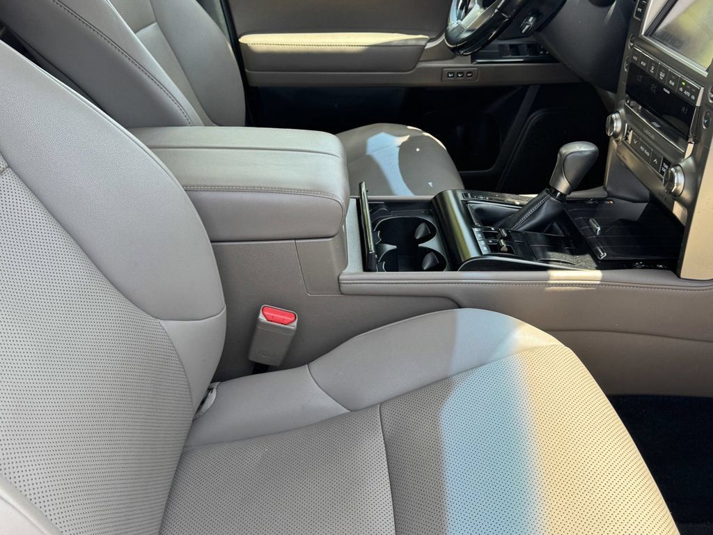 Used 2020 Lexus GX 460 Premium w/ Premium Package AWD/4WD image 8