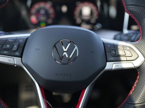 New 2026 Volkswagen GTI SE FWD image 18
