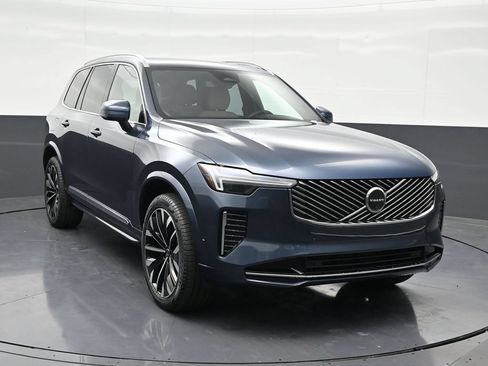 Used 2026 Volvo XC90 B6 Plus w/ Protection Package Premier AWD/4WD image 7