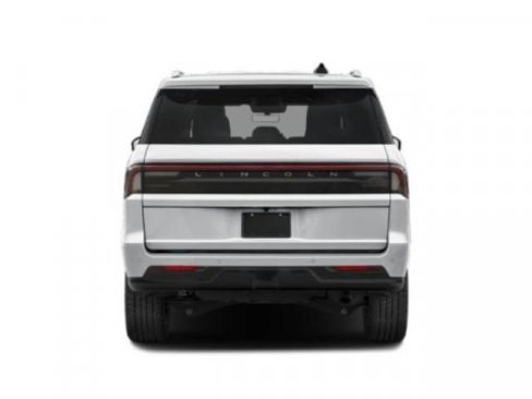 New 2026 Lincoln Navigator Reserve image 8