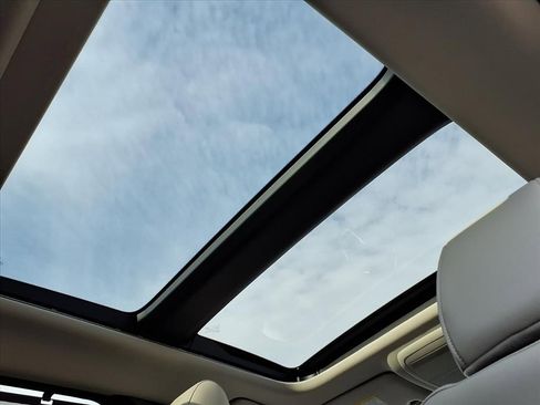 Certified 2024 MAZDA CX-90 Plug-In Hybrid w/ Premium Pkg image 15