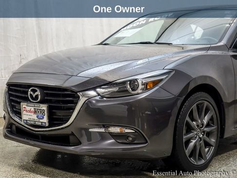 Used 2018 MAZDA MAZDA3 Grand Touring image 3