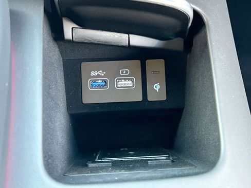 Used 2025 Genesis GV70 3.5T Sport w/ Sport Advanced Package image 30