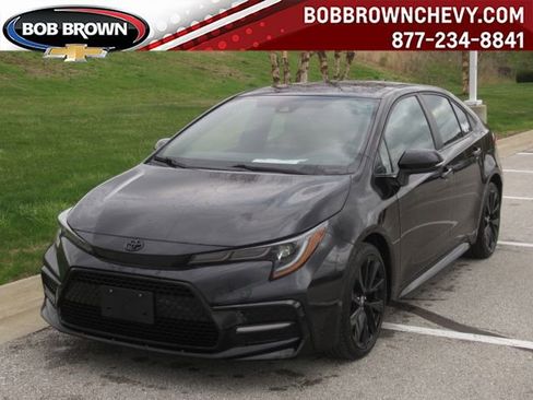 Used 2022 Toyota Corolla SE image 1