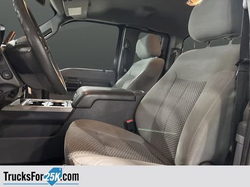 Used 2015 Ford F250 XLT w/ XLT Interior Package image 4