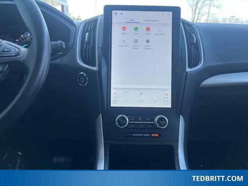 Certified 2024 Ford Edge SE image 31