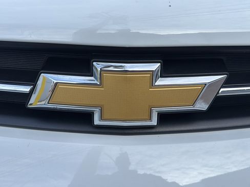 Used 2022 Chevrolet Trax LT w/ Driver Confidence Package image 36