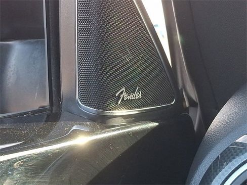 Used 2013 Volkswagen Beetle 2.0T image 28