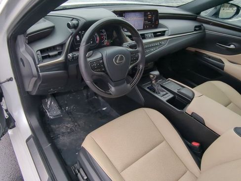 Used 2021 Lexus ES 250 w/ Premium Package image 9