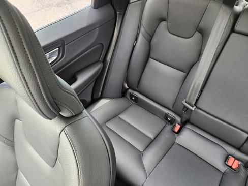 Certified 2025 Volvo XC60 B5 Plus AWD/4WD image 14
