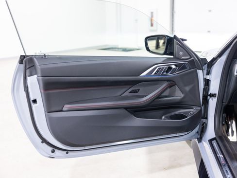 Used 2025 BMW M4 CS AWD/4WD image 33