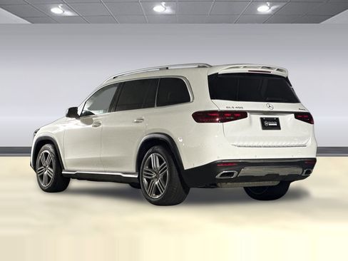 New 2026 Mercedes-Benz GLS 450 4MATIC image 3