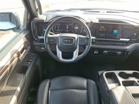 Certified 2024 GMC Sierra 1500 SLT image 11
