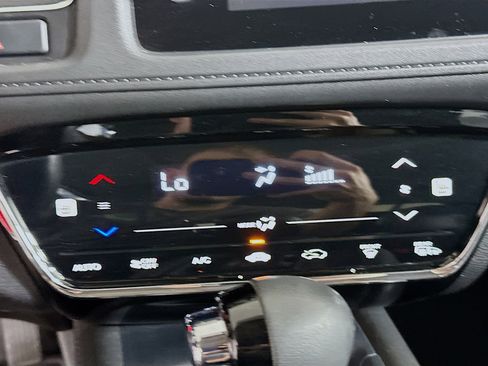 Used 2019 Honda HR-V EX-L image 23