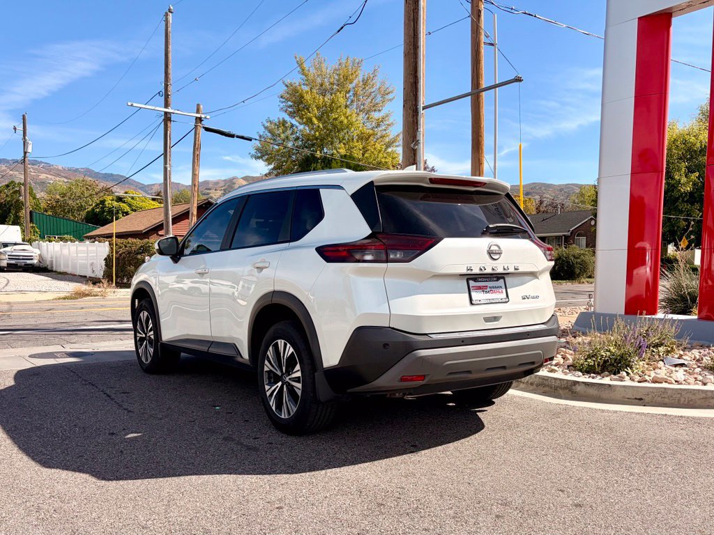 Used 2023 Nissan Rogue SV w/ SV Premium B Package AWD/4WD image 6