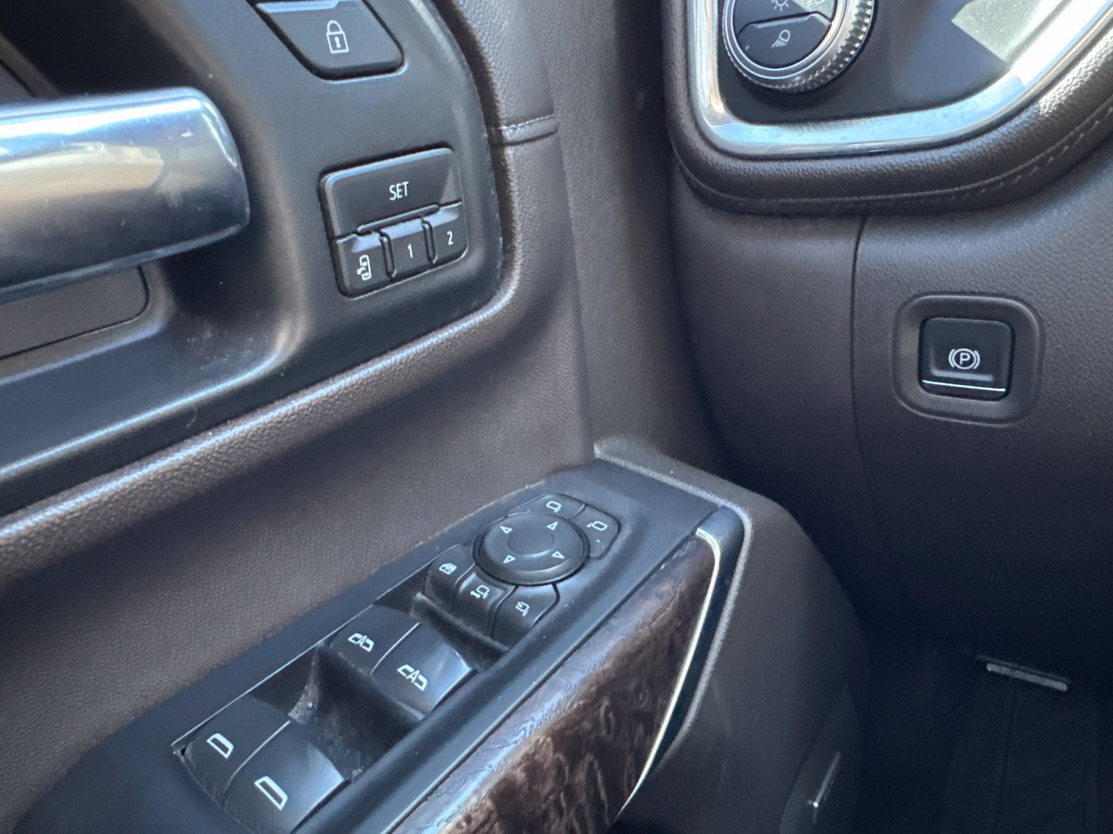 Used 2020 GMC Sierra 2500 Denali w/ Denali Ultimate Package AWD/4WD image 22