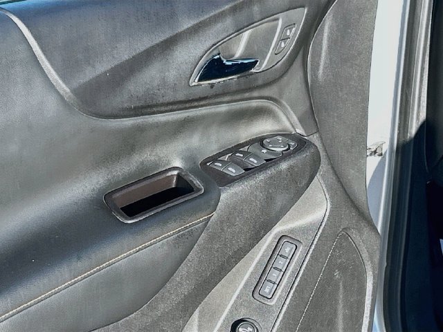 Used 2018 Chevrolet Equinox Premier AWD/4WD image 25