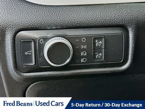 Used 2020 Ford Explorer XLT AWD/4WD image 14