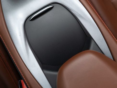 Used 2019 Ferrari Portofino RWD image 35