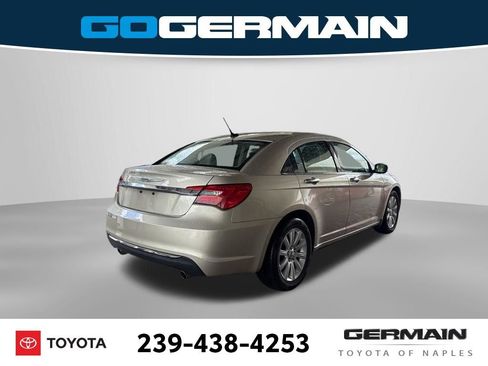 Used 2014 Chrysler 200 Limited FWD image 8