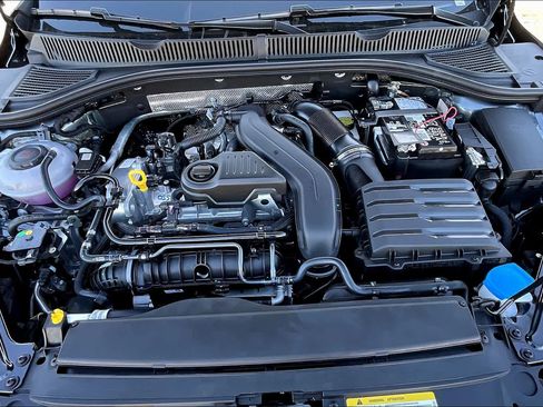 New 2025 Volkswagen Jetta SE image 16