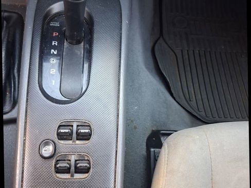 Used 2005 Jeep Liberty Sport image 17