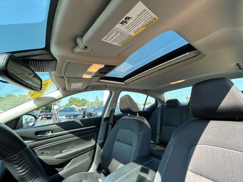 Used 2019 Nissan Altima 2.5 SV FWD image 31