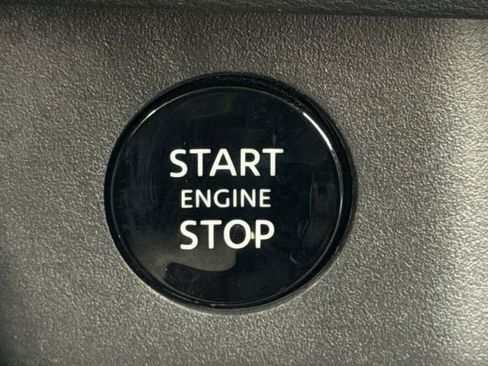 Used 2026 Nissan Rogue SL FWD image 20
