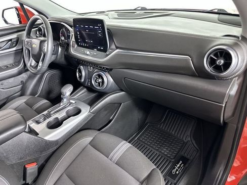 Used 2025 Chevrolet Blazer LT AWD/4WD image 30