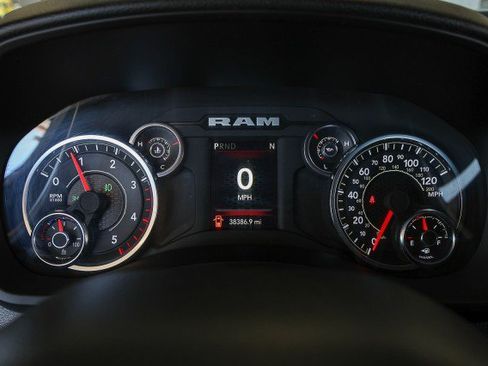 Used 2024 RAM 2500 Big Horn AWD/4WD image 22