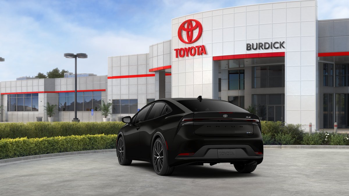 New 2027 Toyota Prius XLE FWD image 9