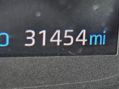 Used 2022 Toyota Corolla LE FWD image 32