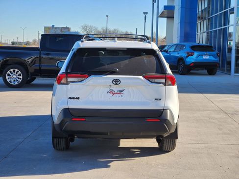 Used 2024 Toyota RAV4 XLE image 8