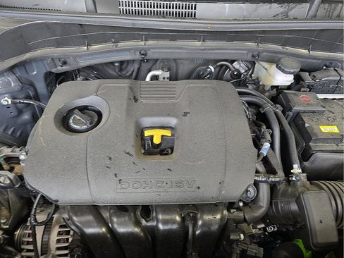Used 2025 Kia Soul LX w/ LX Technology Package FWD image 17
