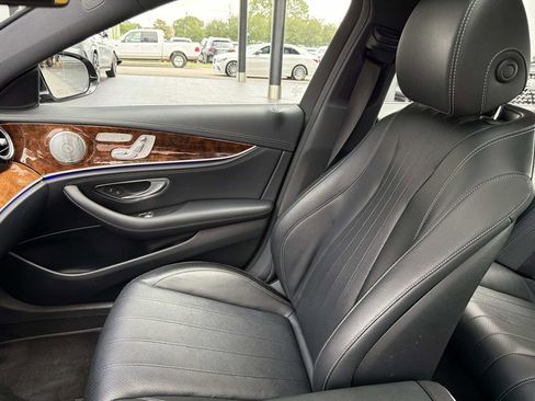 Used 2019 Mercedes-Benz E 300 image 16