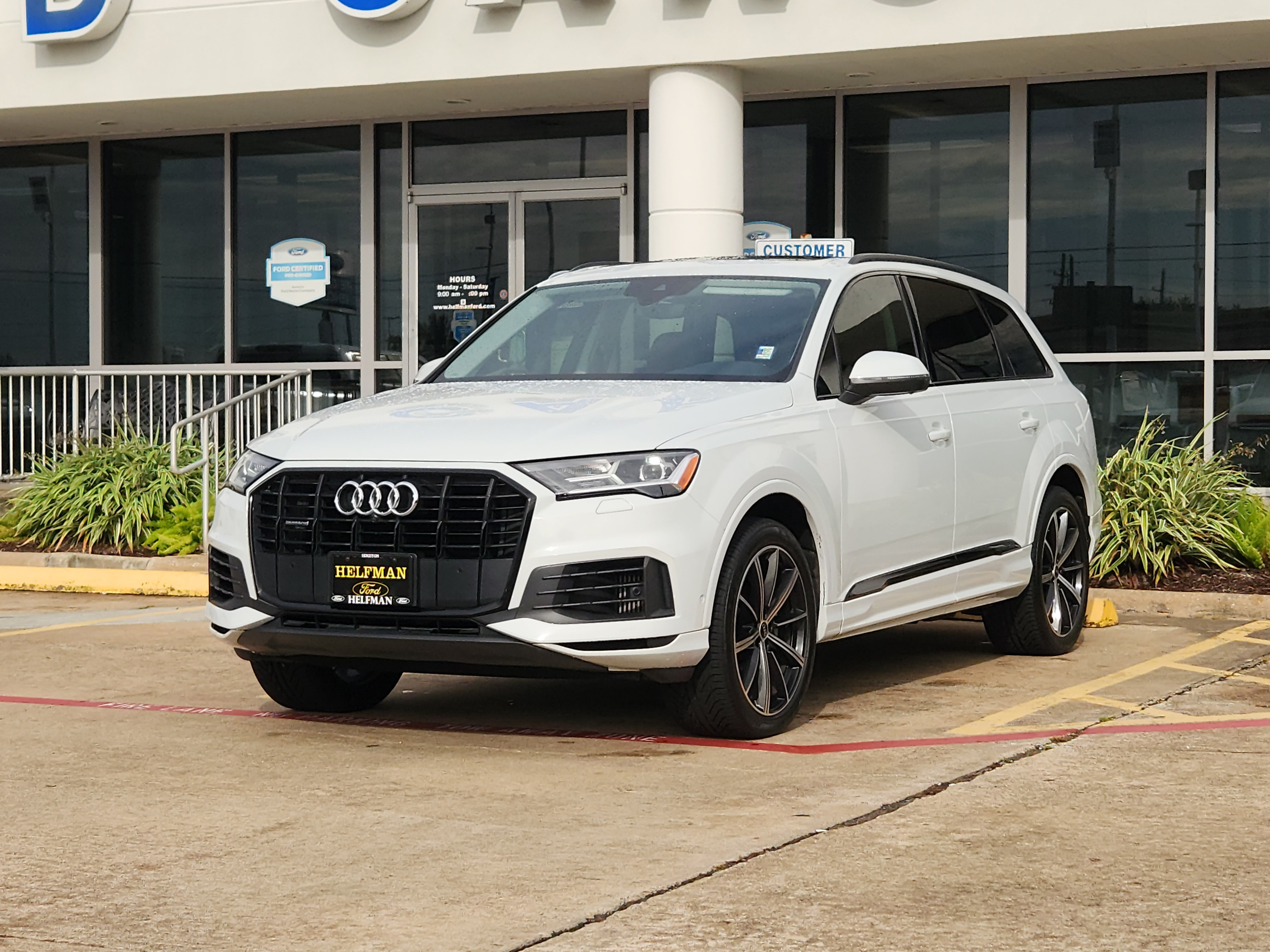 Used 2021 Audi Q7 3.0T Premium Plus w/ Premium Plus Package AWD/4WD image 2