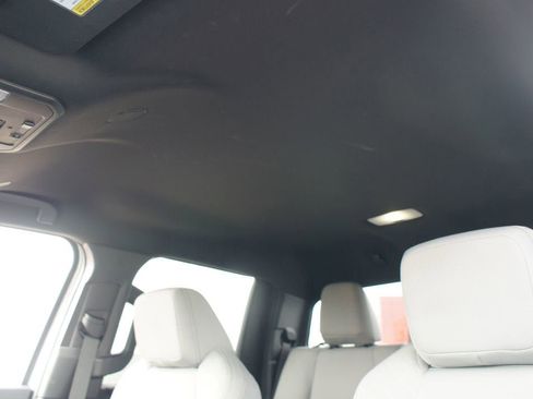 Certified 2025 Toyota Tacoma SR5 image 6