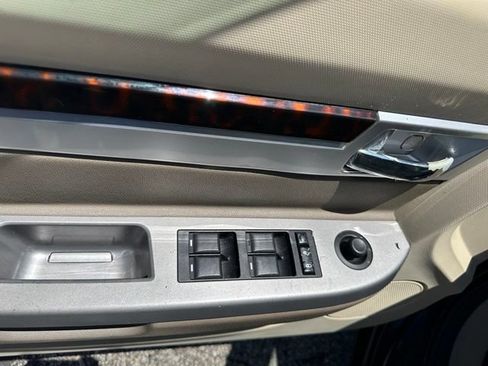 Used 2014 Chrysler 200 Touring FWD image 13